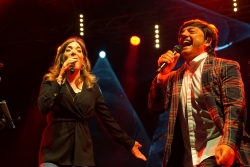 Aus voller Kehl und frischer Brust: Roberta Valentine und Pino Barone.